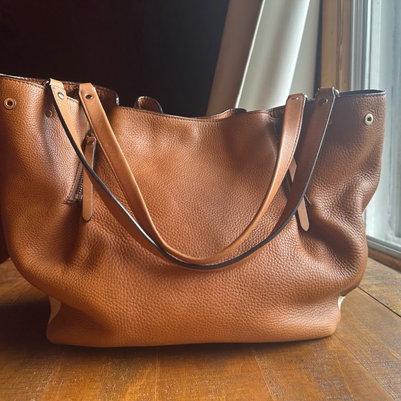 Burberry of England Maidstone Tote Medium - Picture 5 of 9